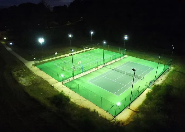 Im Perigord - 6-8 Pers- By Interhome